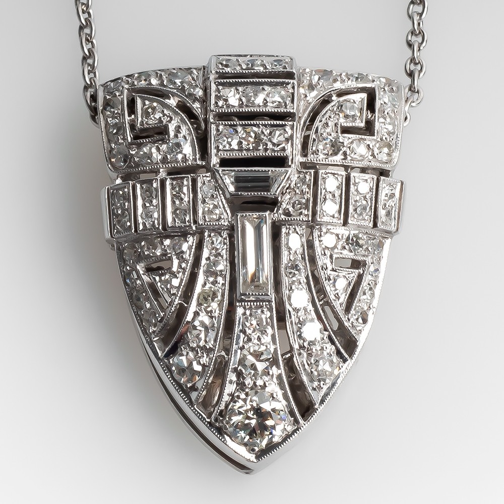Celebrity sales necklaces 2019