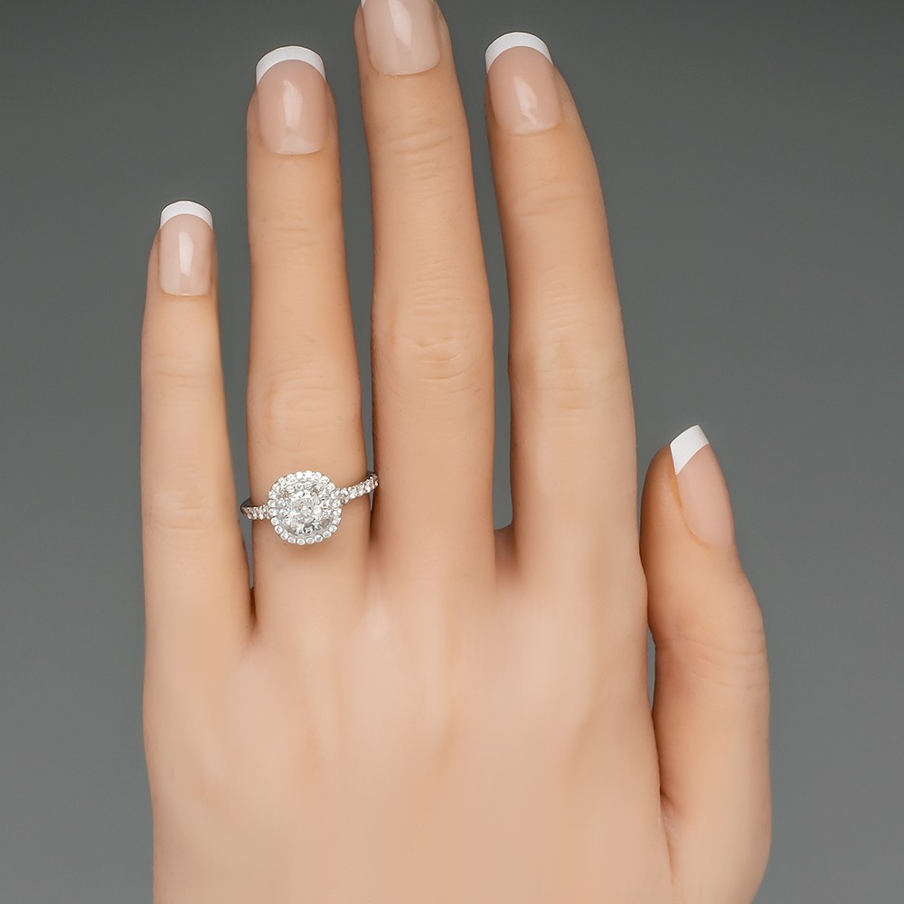 tiffany soleste round brilliant engagement ring in platinum