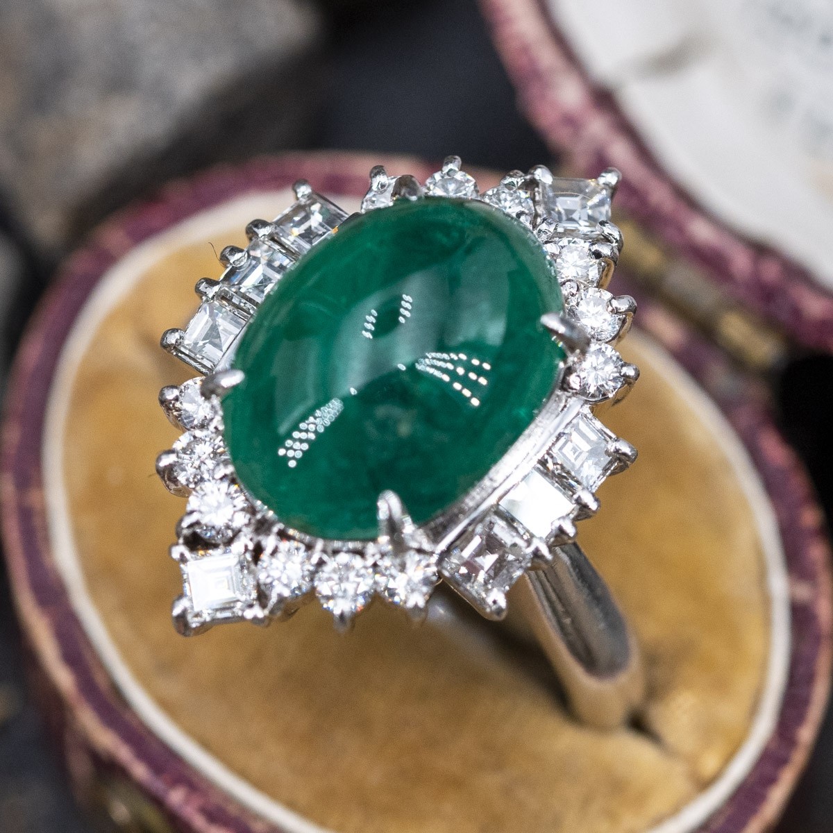 solidariteit beha Voeding Vintage Emerald Cabochon Ring w/ Diamond Accents Platinum